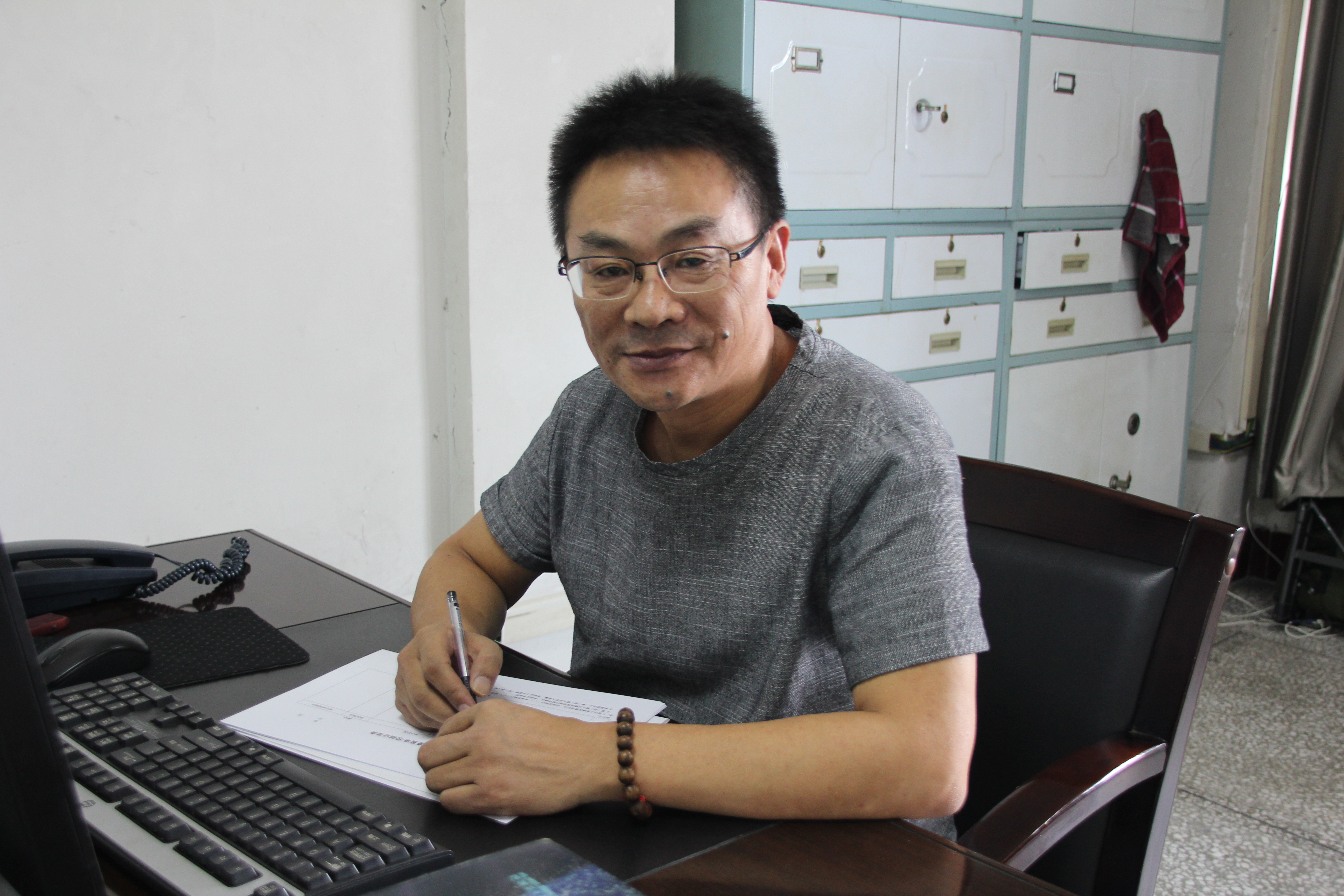 總設(shè)計(jì)師、高級(jí)工程師陳冰