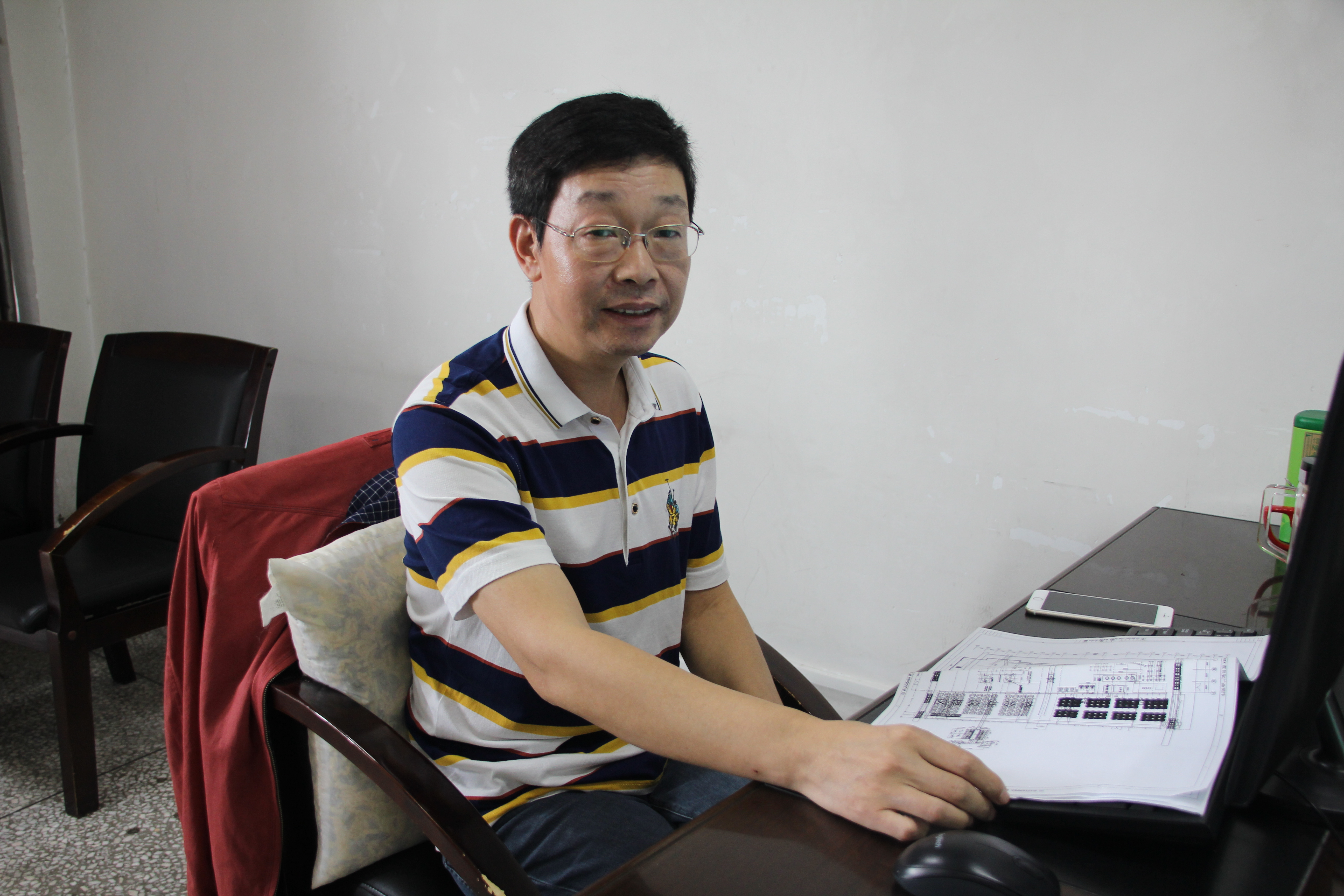 總設(shè)計(jì)師、高級(jí)工程師李清文